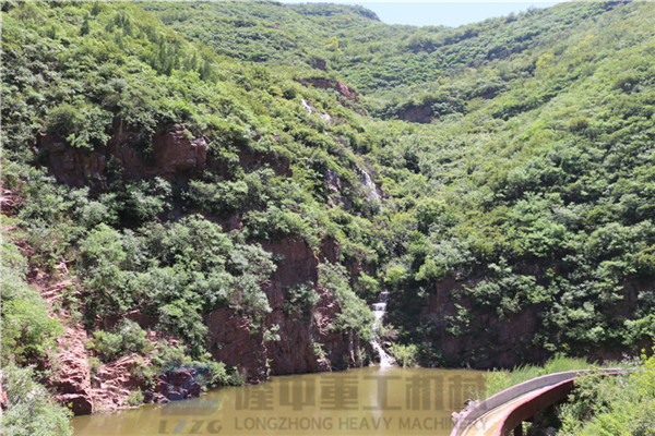 “荷風(fēng)送香氣，竹露滴清響”洛陽隆中重工2019年度員工旅游活動(dòng)--登封大熊山仙人谷一日游