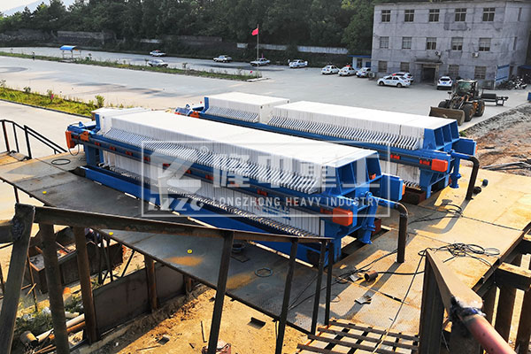 新型廂式壓濾機(jī)設(shè)備和普通壓濾機(jī)差距這么大，砂廠有b要了解一下